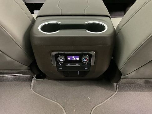 New 2026 Chevrolet Tahoe Z71 w/ Comfort Package AWD/4WD image 30