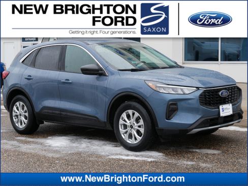 Used 2023 Ford Escape Active image 1