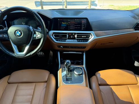 Used 2021 BMW 330i Sedan w/ Convenience Package RWD image 9