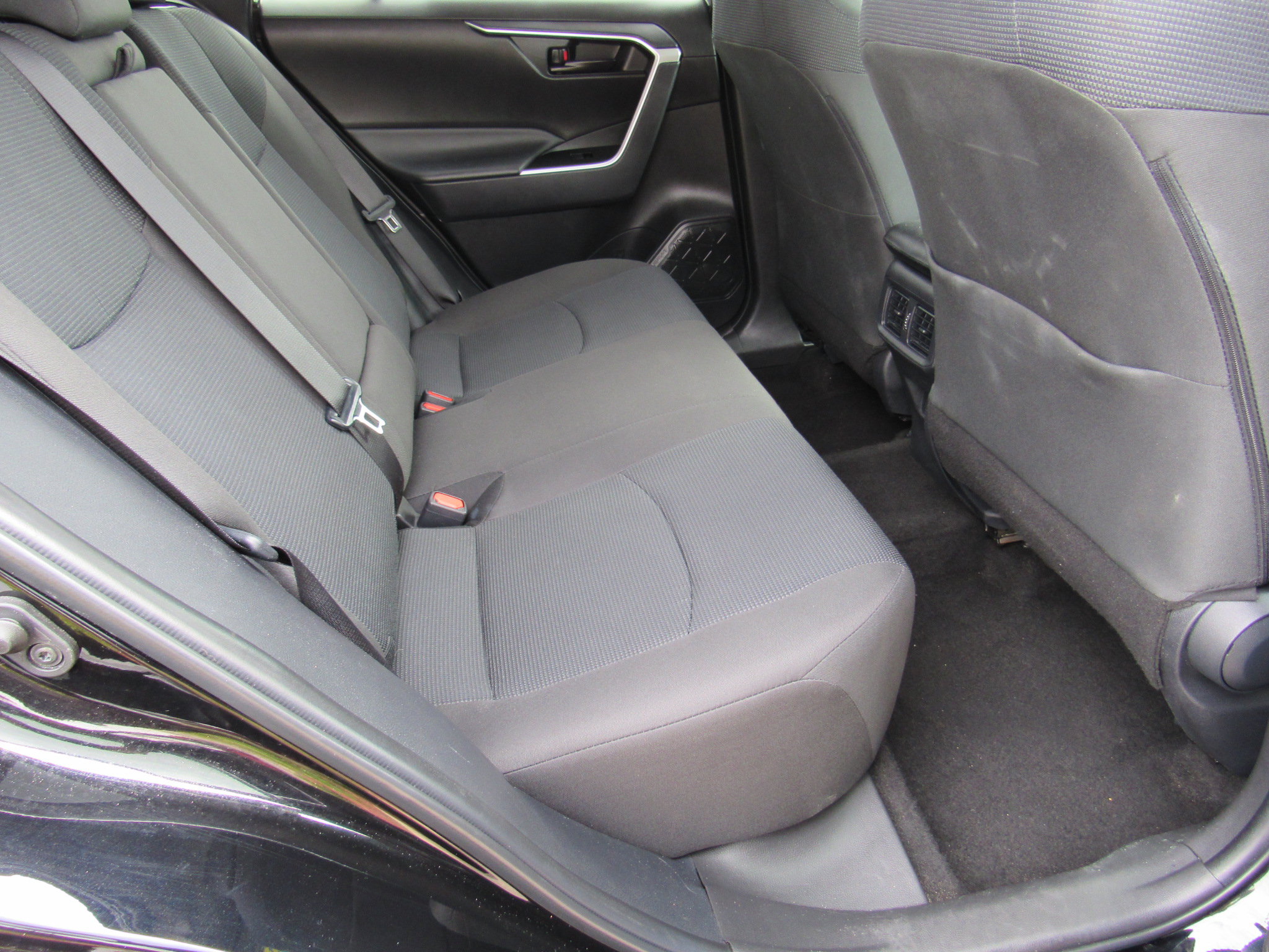 Used 2025 Toyota RAV4 LE AWD/4WD image 34