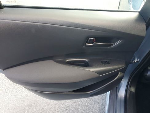 Used 2025 Toyota Corolla LE image 13