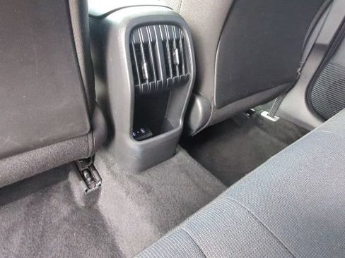 Used 2025 Hyundai Kona SEL FWD image 23