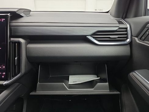 Used 2025 GMC Acadia Elevation image 49