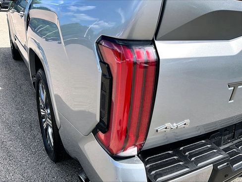 Certified 2022 Toyota Tundra Capstone AWD/4WD image 33