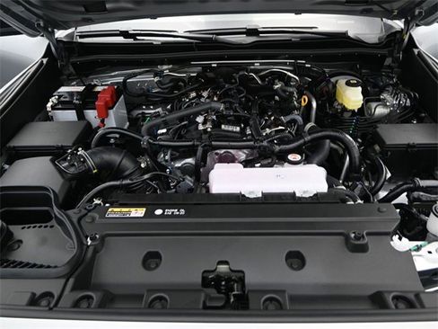 New 2025 Toyota 4Runner SR5 image 17