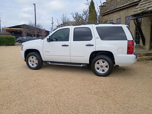 Used 2014 Chevrolet Tahoe LT w/ Suspension Package, Off-Road image 8