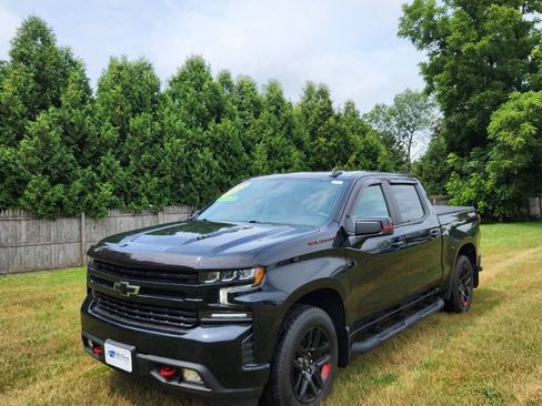 Used 2022 Chevrolet Silverado 1500 RST w/ Redline Edition AWD/4WD image 3