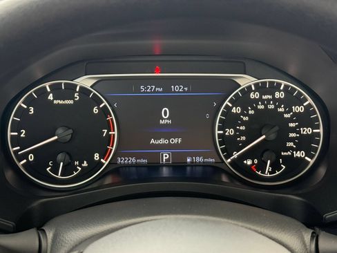 Used 2025 Nissan Altima 2.5 SV FWD image 40