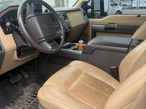 Used 2011 Ford F250 Lariat w/ Lariat Interior Pkg image 10
