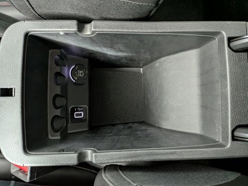 Used 2019 Jeep Cherokee Trailhawk w/ Comfort/Convenience Group image 20