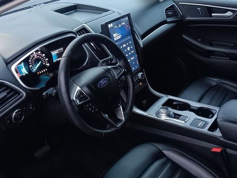 Used 2021 Ford Edge SEL w/ Convenience Package image 5