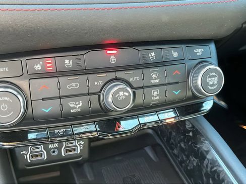 Used 2023 Dodge Durango R/T image 21