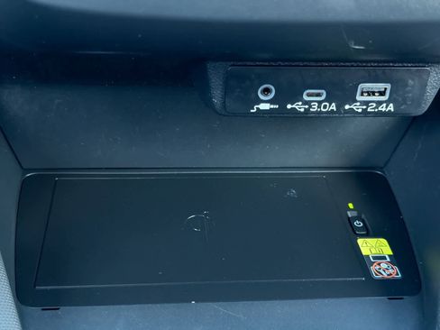 Certified 2025 Subaru Forester Premium image 33