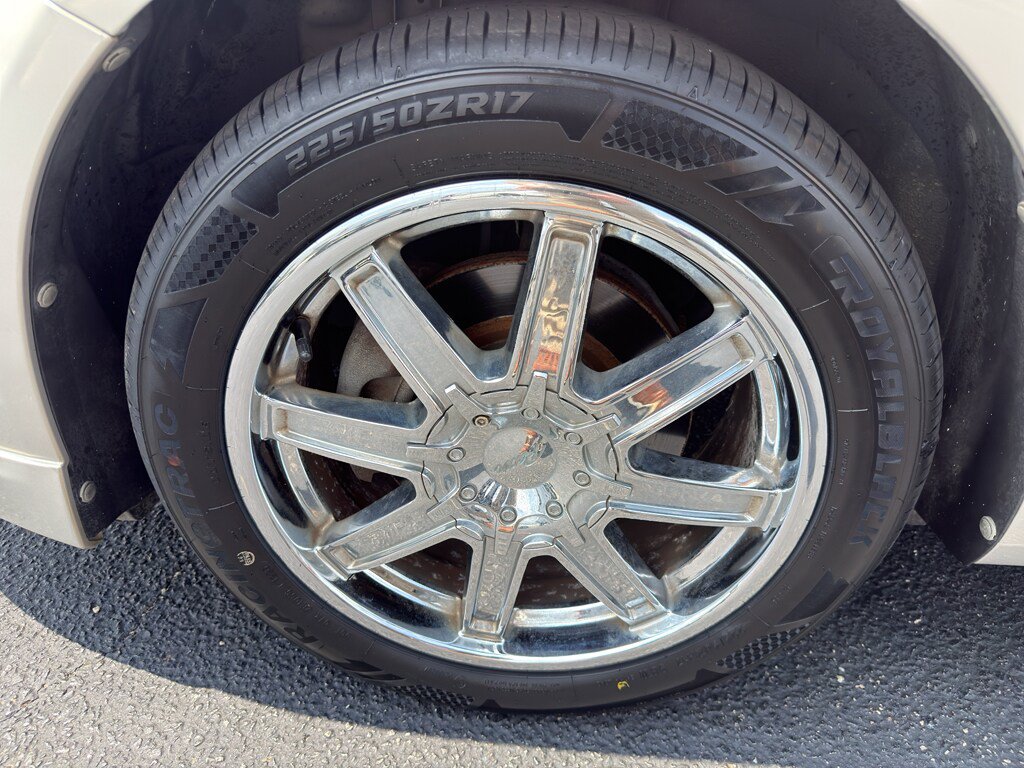 Used 2010 Ford Fusion SE FWD image 15