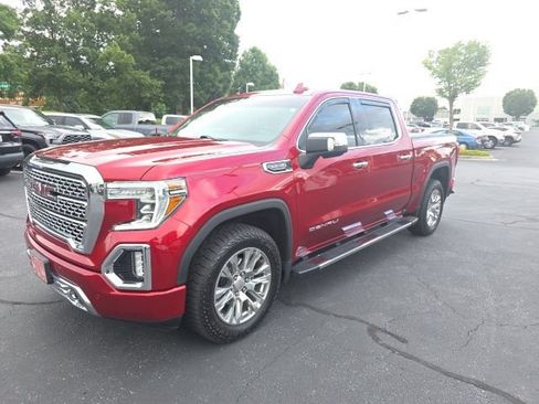 Used 2021 GMC Sierra 1500 Denali w/ Driver Alert Package II AWD/4WD image 2