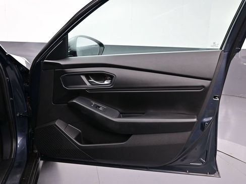Used 2023 Honda Accord EX image 33