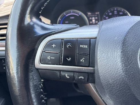 Used 2017 Lexus ES 300h w/ Navigation System Package FWD image 21