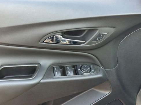 Used 2024 Chevrolet Equinox LT w/ LPO, Floor Liner Package FWD image 18