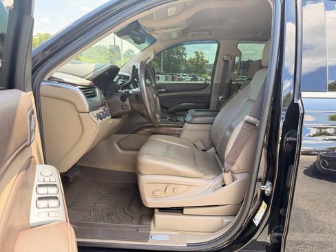 Used 2017 Chevrolet Tahoe LT w/ Luxury Package AWD/4WD image 17