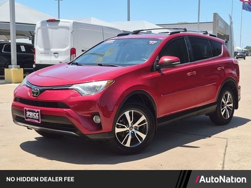 Used 2017 Toyota RAV4 XLE FWD image 1