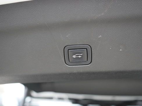 Certified 2022 Chevrolet Suburban Z71 image 23