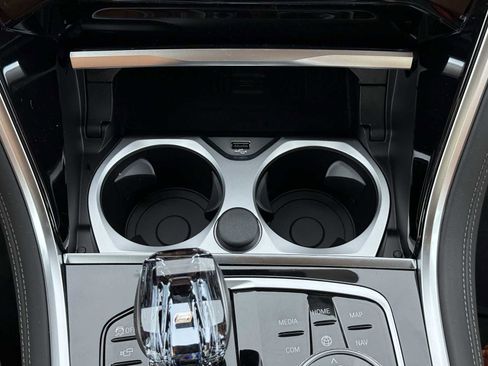 New 2026 BMW M850i xDrive image 23