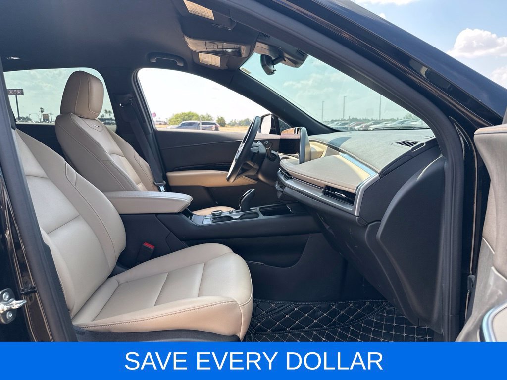 Used 2024 Cadillac XT4 Luxury FWD image 17