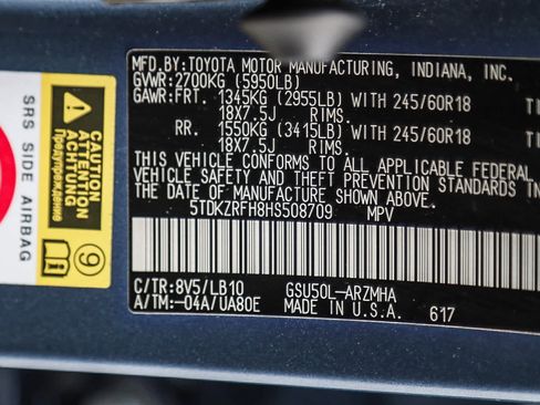 Used 2017 Toyota Highlander XLE image 26