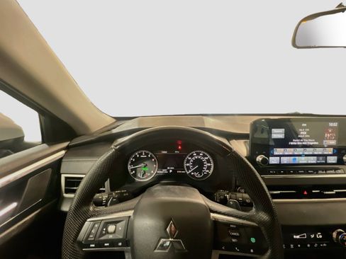 Used 2023 Mitsubishi Outlander SE FWD image 7