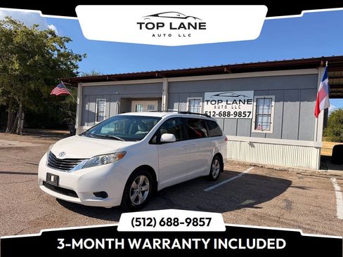 Used 2011 Toyota Sienna LE FWD image 1
