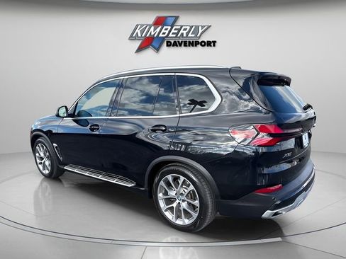Certified 2025 BMW X5 xDrive50e image 3