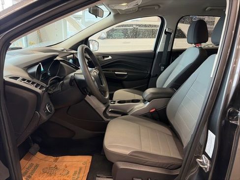 Used 2016 Ford Escape SE w/ Equipment Group 201A image 12
