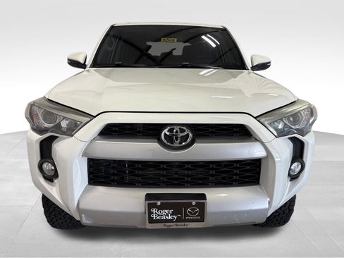 Used 2019 Toyota 4Runner SR5 Premium image 2