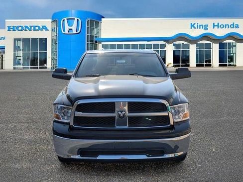 Used 2011 RAM 1500 Classic SLT AWD/4WD image 2