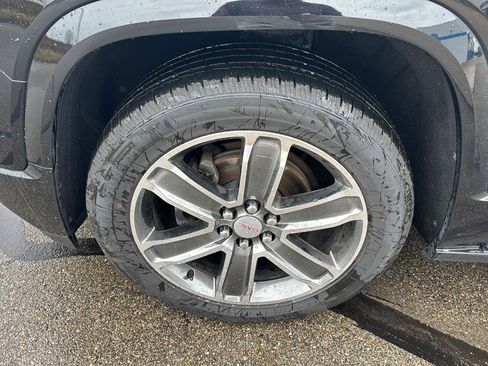 Used 2018 GMC Acadia Denali w/ Technology Package image 11