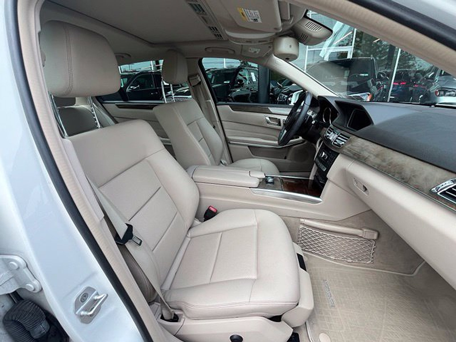 Used 2015 Mercedes-Benz E 350 4MATIC Sedan image 11