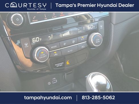 Used 2019 Nissan Rogue SL w/ Premium Package image 24