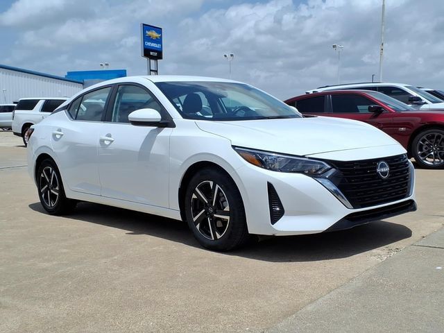 Used 2024 Nissan Sentra SV FWD image 3