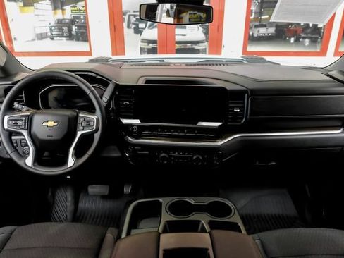 Used 2026 Chevrolet Silverado 2500 LT AWD/4WD image 16