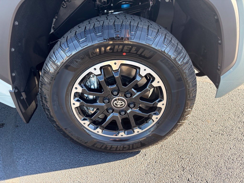 New 2026 Toyota Tundra SR5 w/ TRD Off-Road Premium Package AWD/4WD image 16