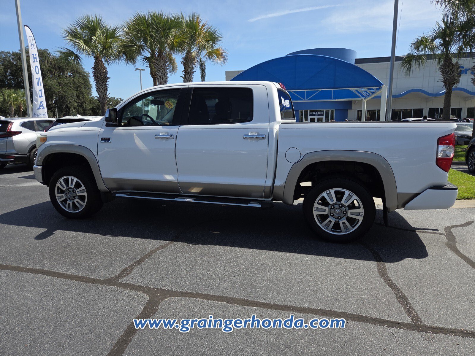 Used 2015 Toyota Tundra 1794 Edition AWD/4WD image 3