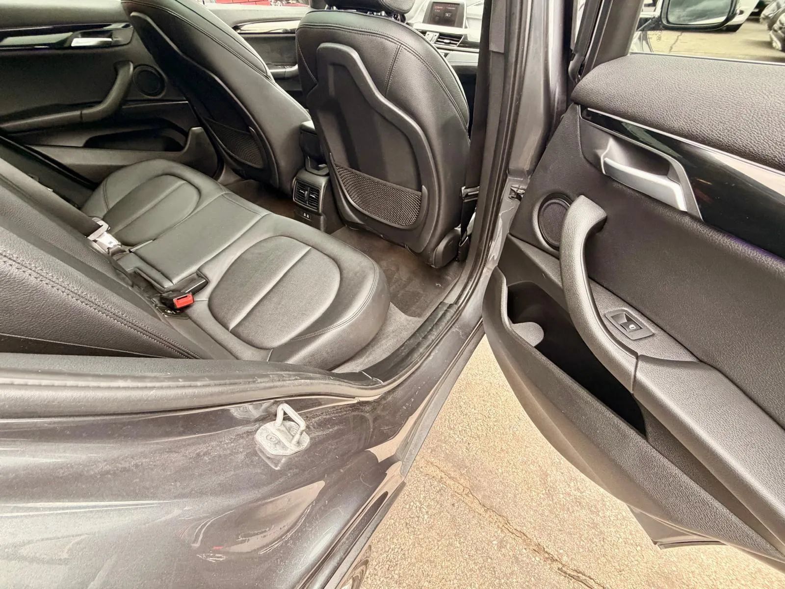 Used 2018 BMW X2 xDrive28i w/ Convenience Package AWD/4WD image 9