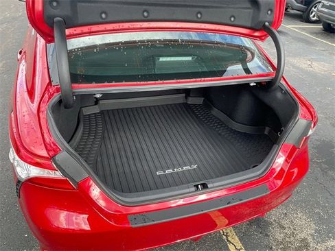 Used 2020 Toyota Camry SE image 25