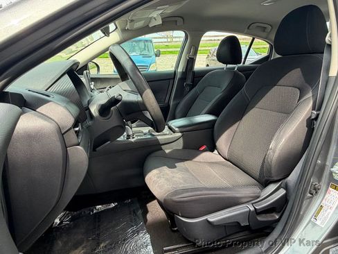 Used 2021 Nissan Sentra S FWD image 13