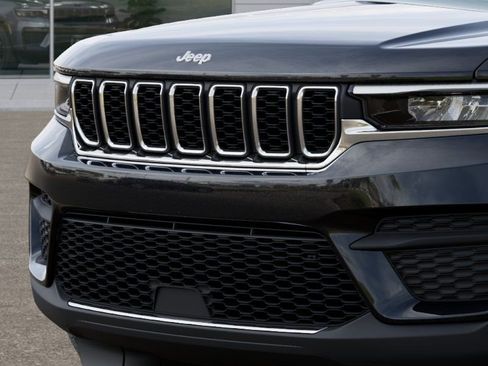New 2026 Jeep Grand Cherokee Laredo X RWD image 11