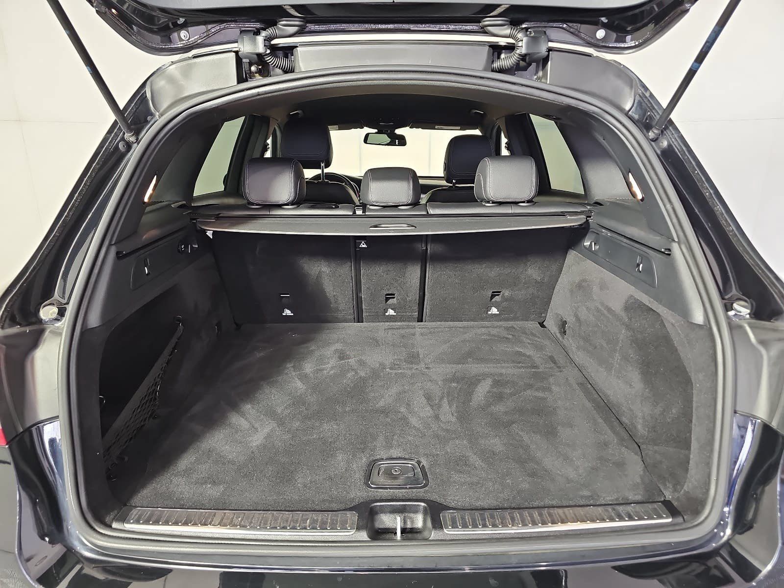 Used 2017 Mercedes-Benz GLC 300 4MATIC image 12