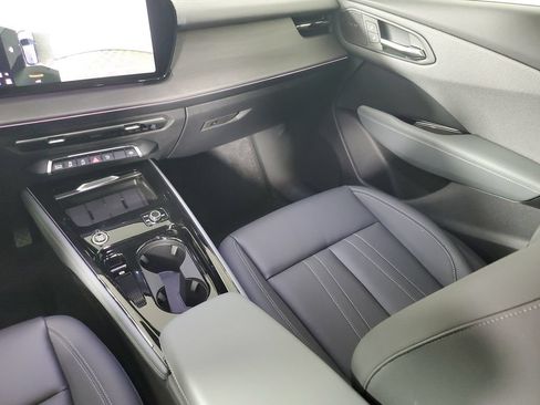 New 2026 Audi Q3 quattro 2.0T AWD/4WD image 17