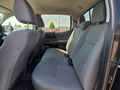 Certified 2023 Toyota Tacoma SR AWD/4WD image 16