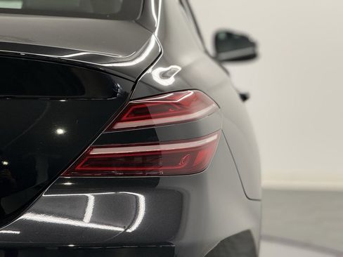 Used 2025 Genesis G70 2.5T image 7