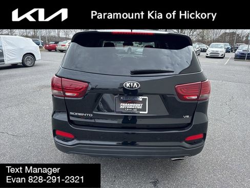 Used 2020 Kia Sorento S image 6